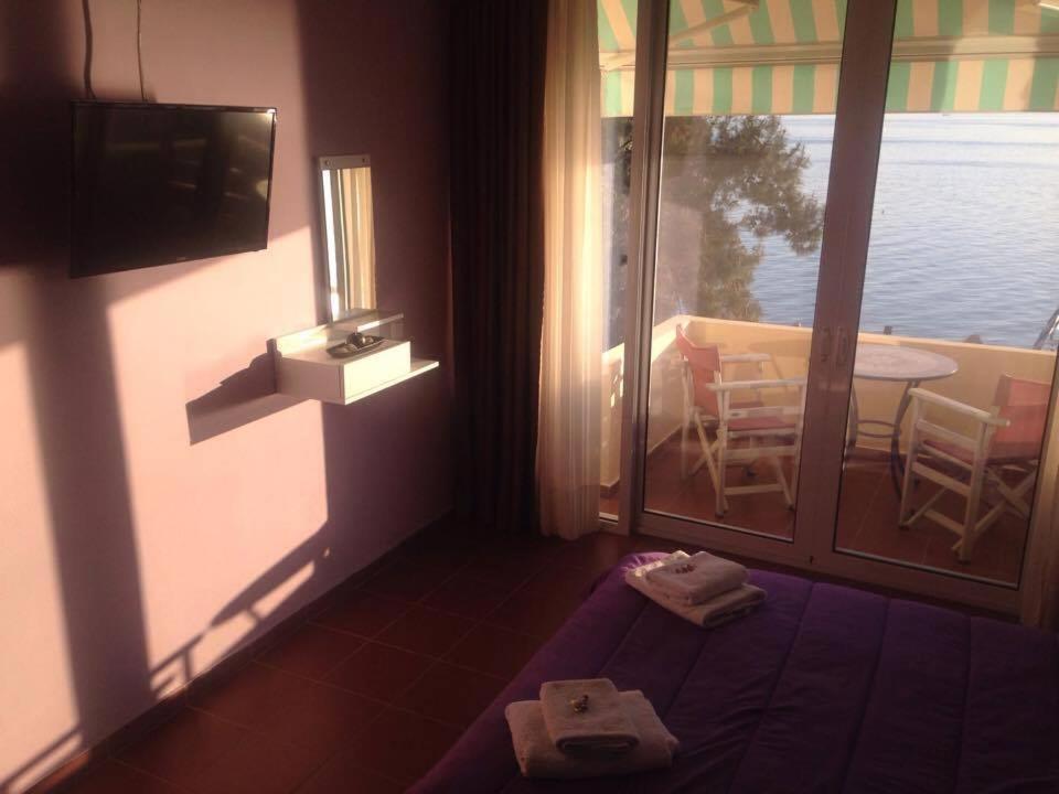 Maravellia Art hotel Loutra Edipsou  Extérieur photo