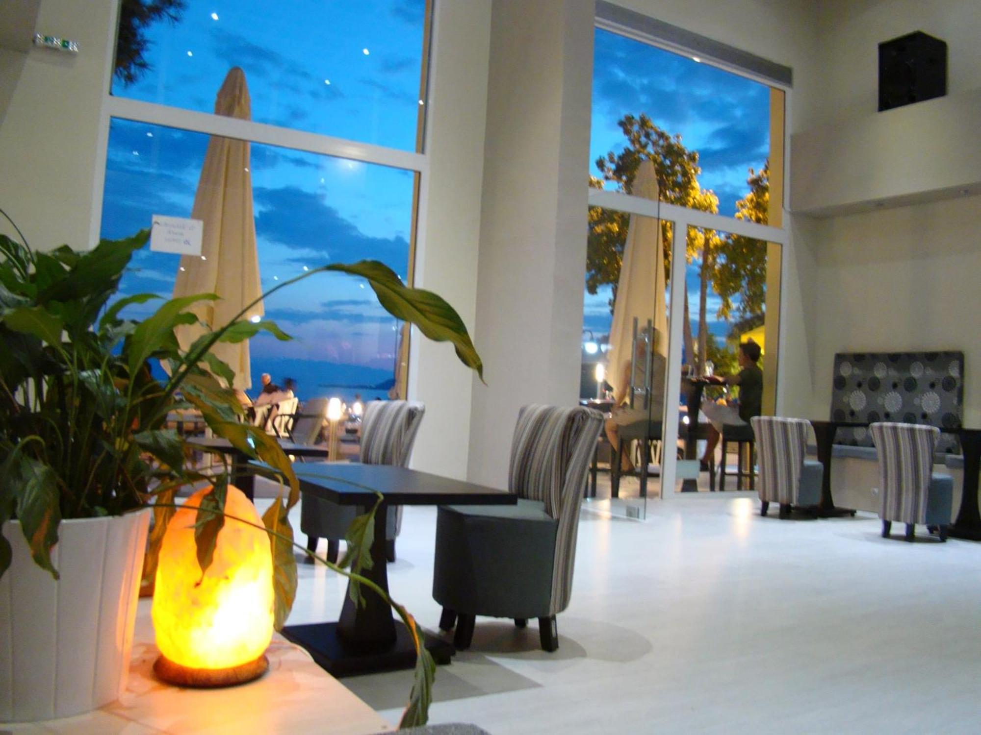 Maravellia Art hotel Loutra Edipsou  Extérieur photo